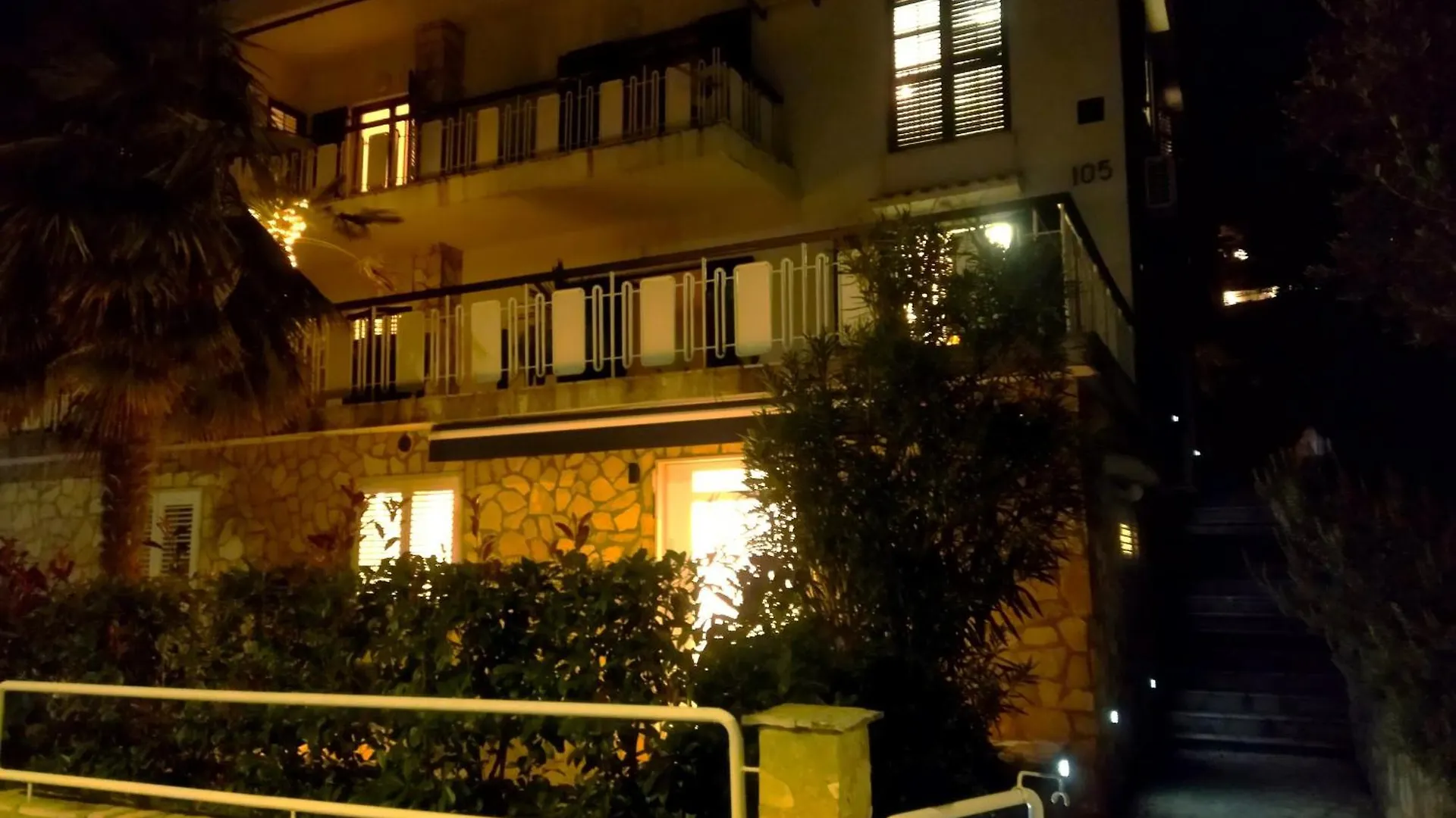 Apartments Martina Studio Njivice
