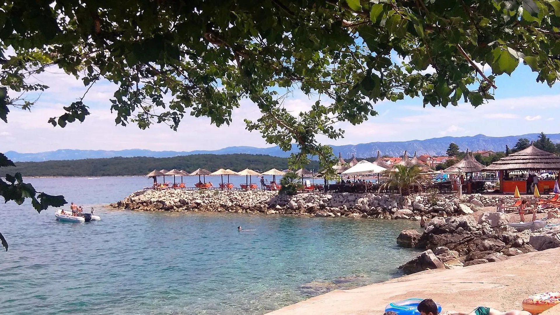 Apartments Martina Studio Njivice Croatia