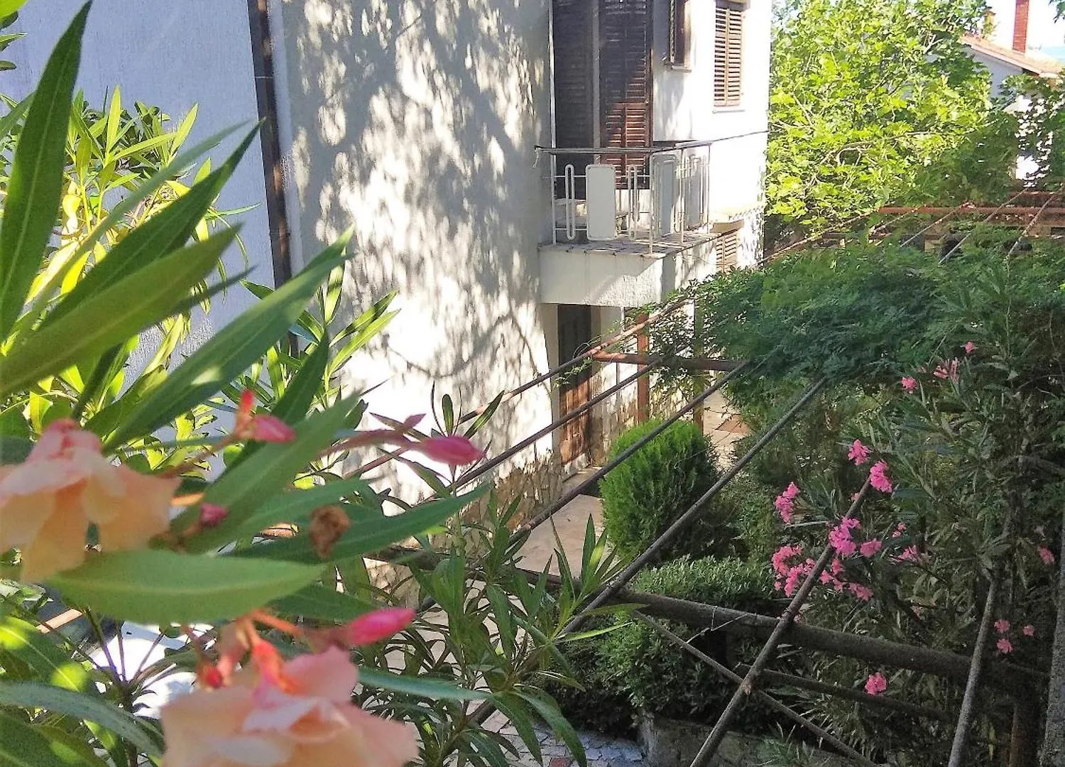 Apartments Martina Studio Njivice