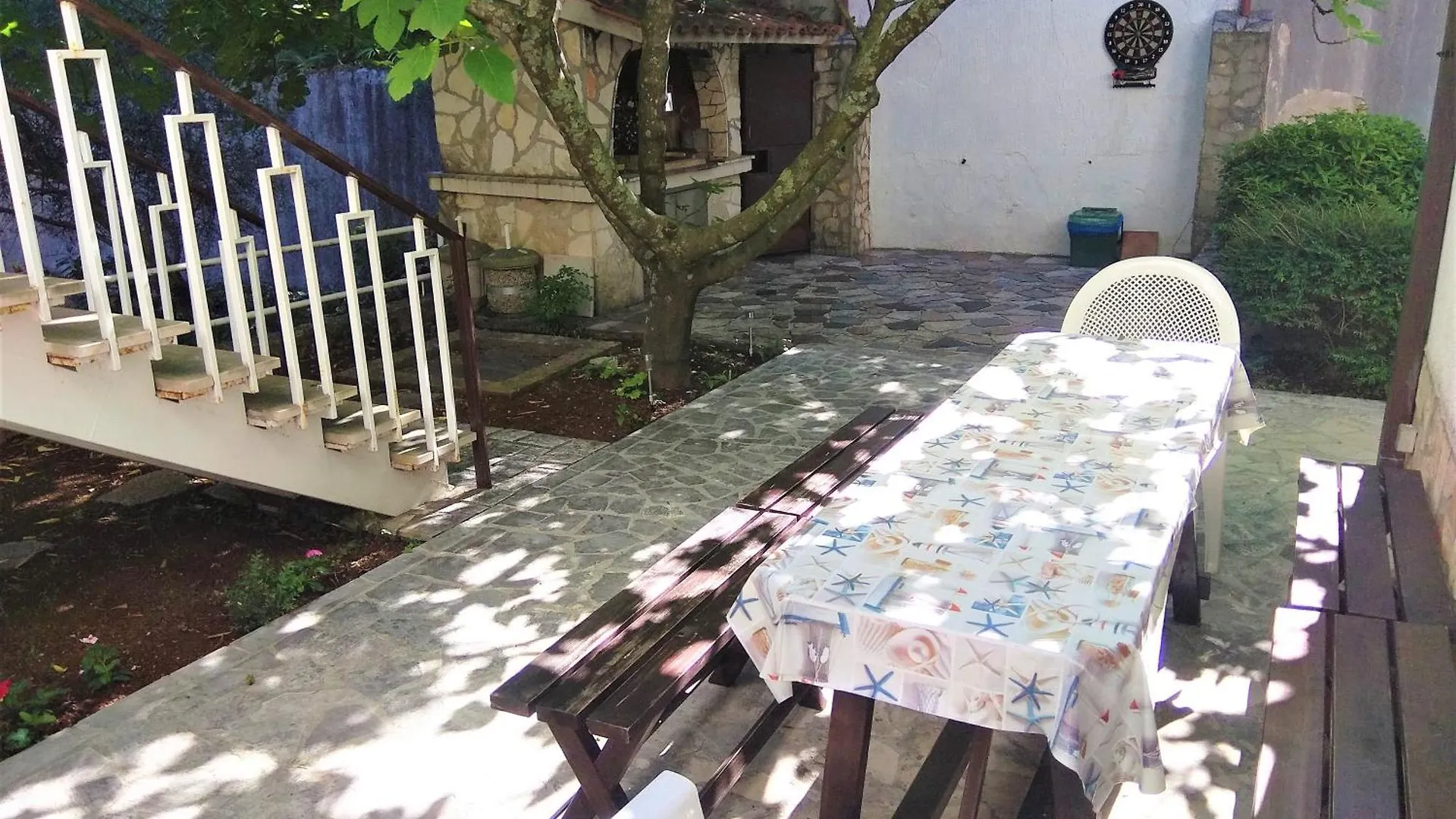 Apartments Martina Studio Njivice 0*,  Croatia